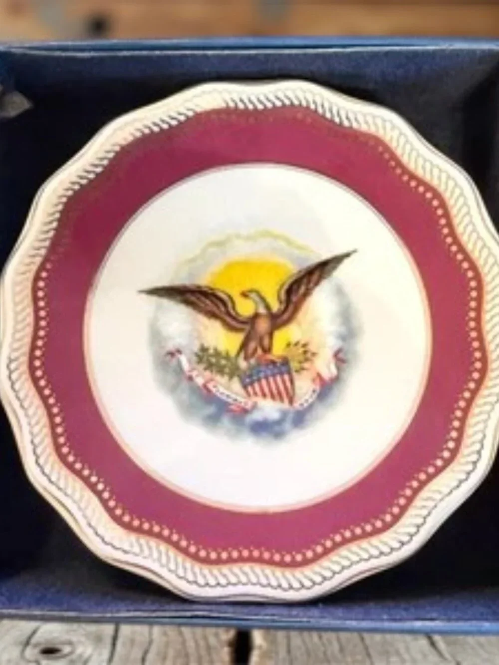 Abraham Lincoln Presidential China Porcelain Christmas Ornament w/Box 2.5